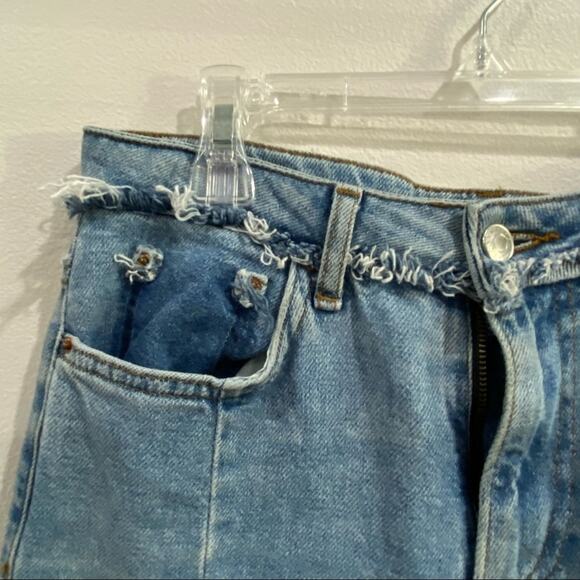 Topshop MOTO Panelled Step Hem High Rise Jeans Size 26 Light Wash Denim - Picture 3 of 9